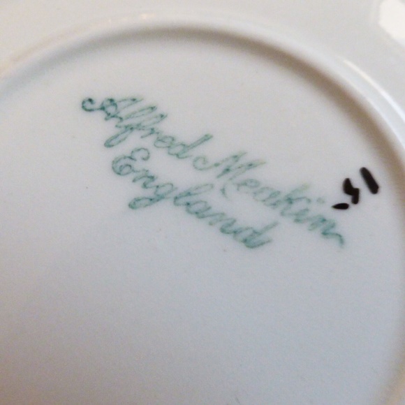 VTG Alfred Meakin England TeaCup & Saucer Set Yellow & Red Flower pattern - Picture 6 of 9